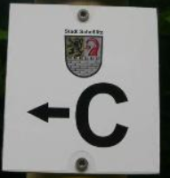 schwarzes_C_auf_weiss